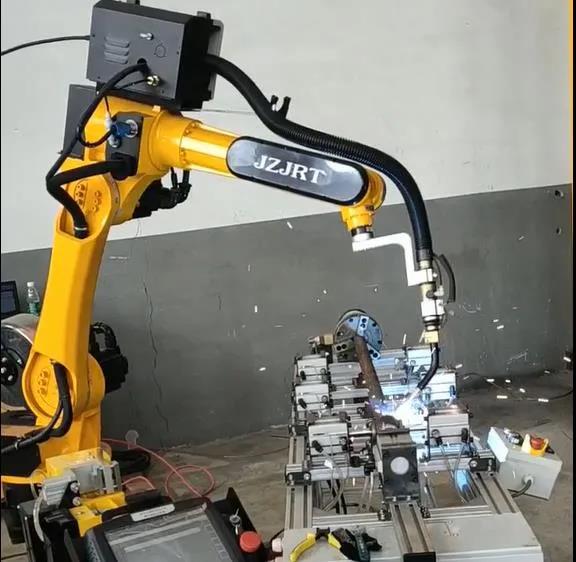 焊接机器人-九众九机器人有限公司